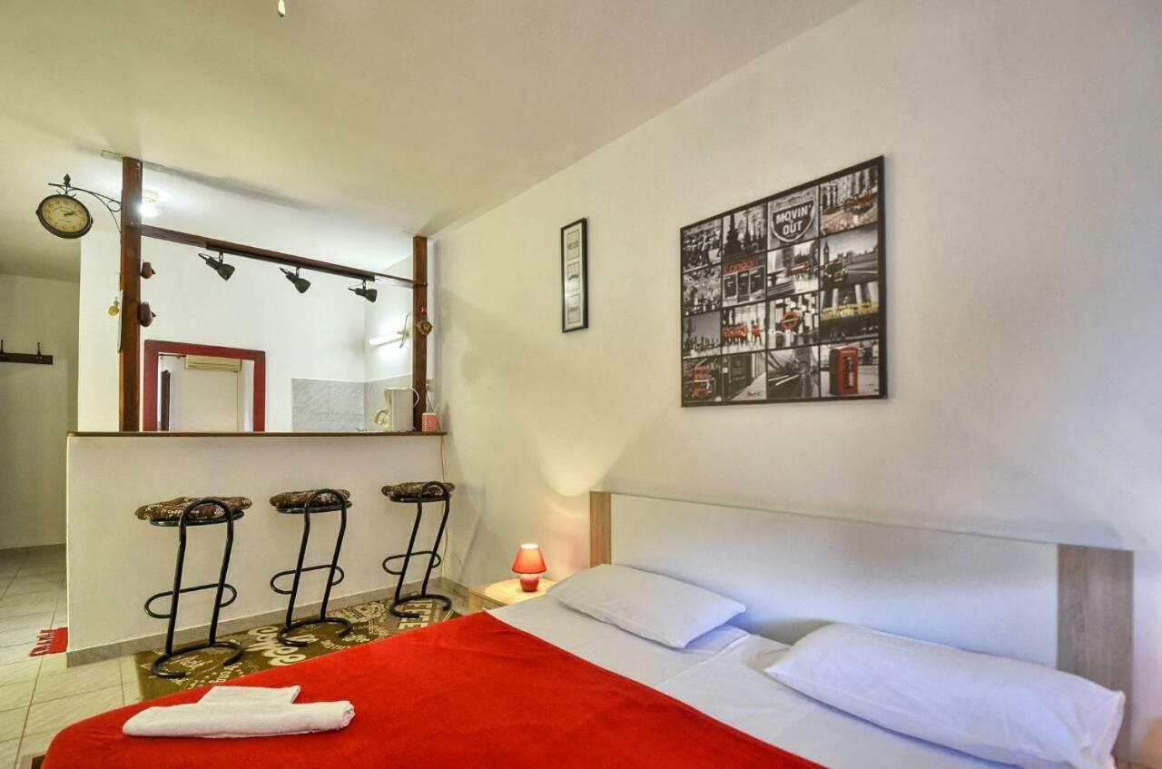 The Big Smile Apartments Pula Buitenkant foto
