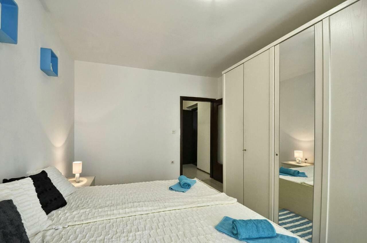 The Big Smile Apartments Pula Buitenkant foto
